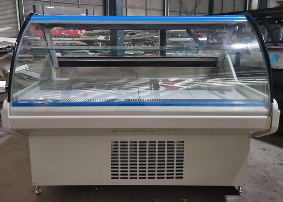 Tủ lạnh trưng bày thịt làm lạnh ngang với kệ thủy tinh xung quanh trung gian cho thịt tươi